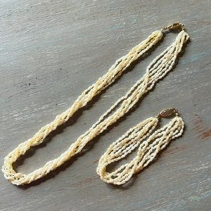 Pearl necklace & bracelet set